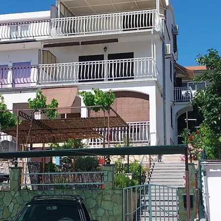 Apartment Darija *